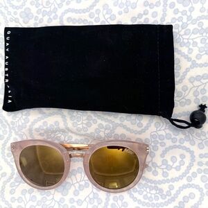 Brand New Quay Australia Shook Sunglasses With Soft Pouch
